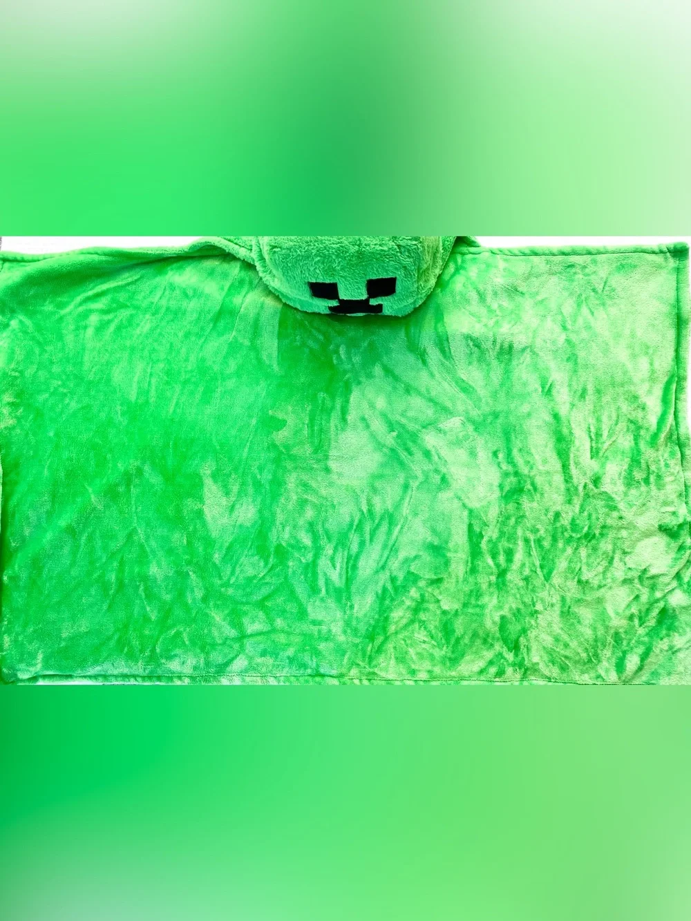 Minecraft Creeper Hooded Wearable Blanket Kids Green Plush 30” x 50” Mojang